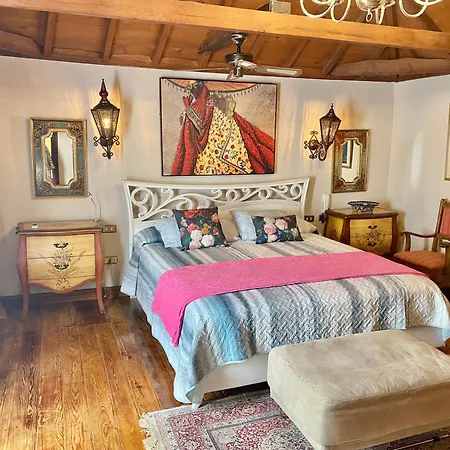Casa Juan Vera *